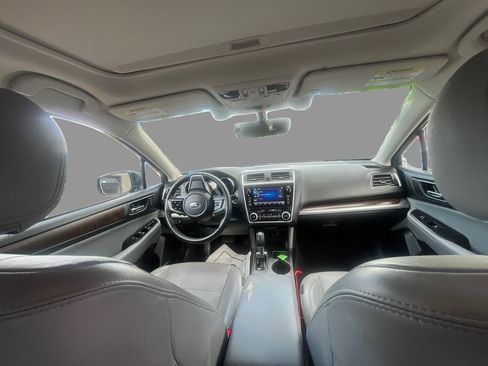 Used 2019 Subaru Outback 2.5i Limited AWD/4WD image 9