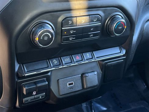 Used 2019 Chevrolet Silverado 1500 Custom Trail Boss image 21