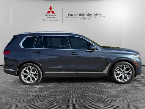 Used 2022 BMW X7 xDrive40i w/ Premium Package image 4