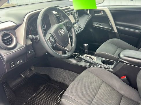 Used 2017 Toyota RAV4 XLE w/ Plus Special Value Package AWD/4WD image 13