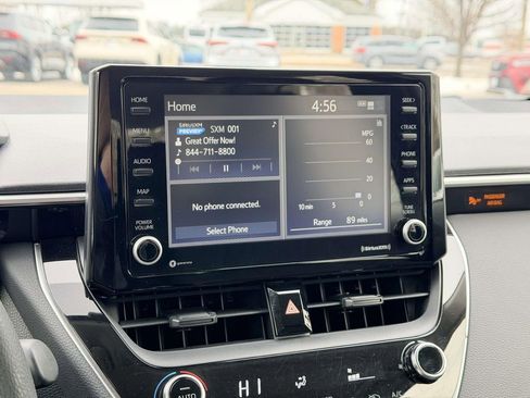 Certified 2022 Toyota Corolla LE image 3