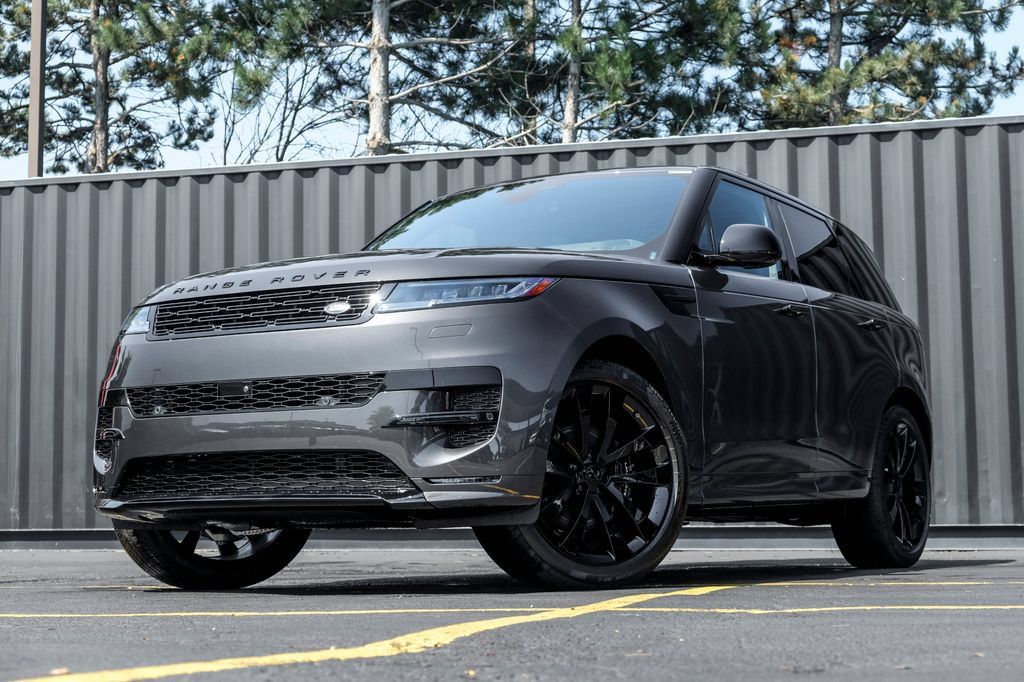 New 2026 Land Rover Range Rover Sport Dynamic SE AWD/4WD image 1