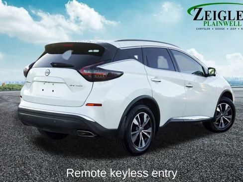 Used 2024 Nissan Murano SV image 3