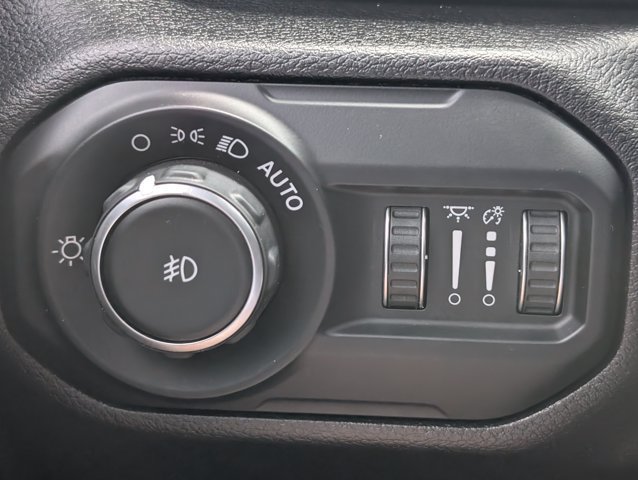 Used 2021 Jeep Wrangler Unlimited Rubicon AWD/4WD image 25