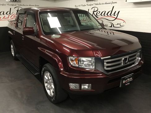 Used 2012 Honda Ridgeline RTS image 2