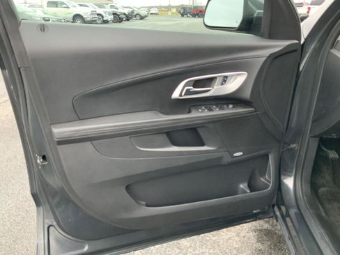 Used 2017 Chevrolet Equinox LT w/ Convenience Package image 22