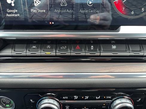 Used 2024 GMC Sierra 1500 SLT image 24