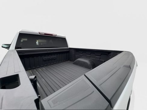 Used 2025 GMC Sierra 1500 AT4 AWD/4WD image 12