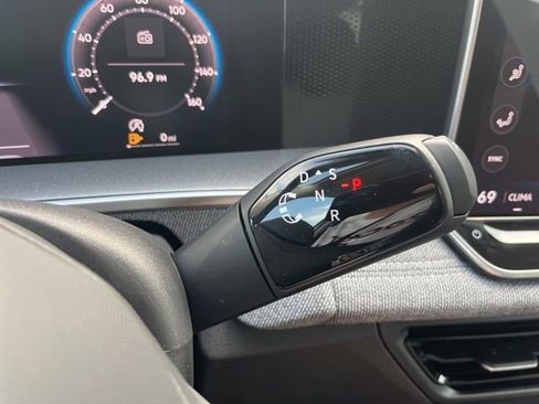 New 2025 Volkswagen Tiguan S image 13