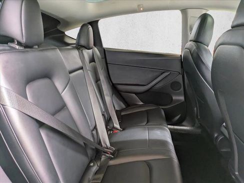 Used 2021 Tesla Model Y Long Range image 20