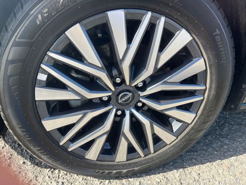 Used 2025 Nissan Altima 2.5 SV FWD image 24