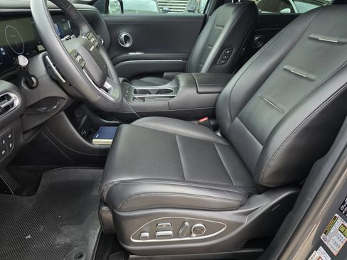 Certified 2026 Hyundai Palisade Calligraphy FWD image 12