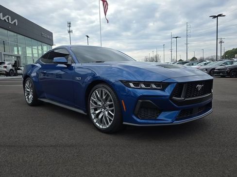 Used 2024 Ford Mustang GT Premium image 7