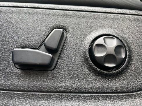 Used 2020 RAM 1500 Sport w/ Level 2 Equipment Goup w/2_L image 10