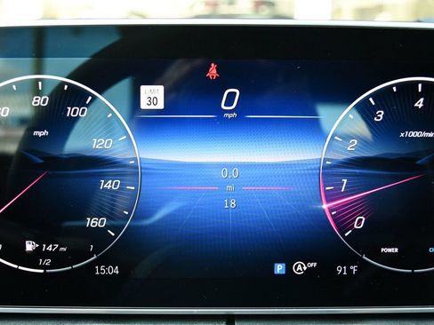 Used 2024 Mercedes-Benz CLE 300 4MATIC Cabriolet image 79