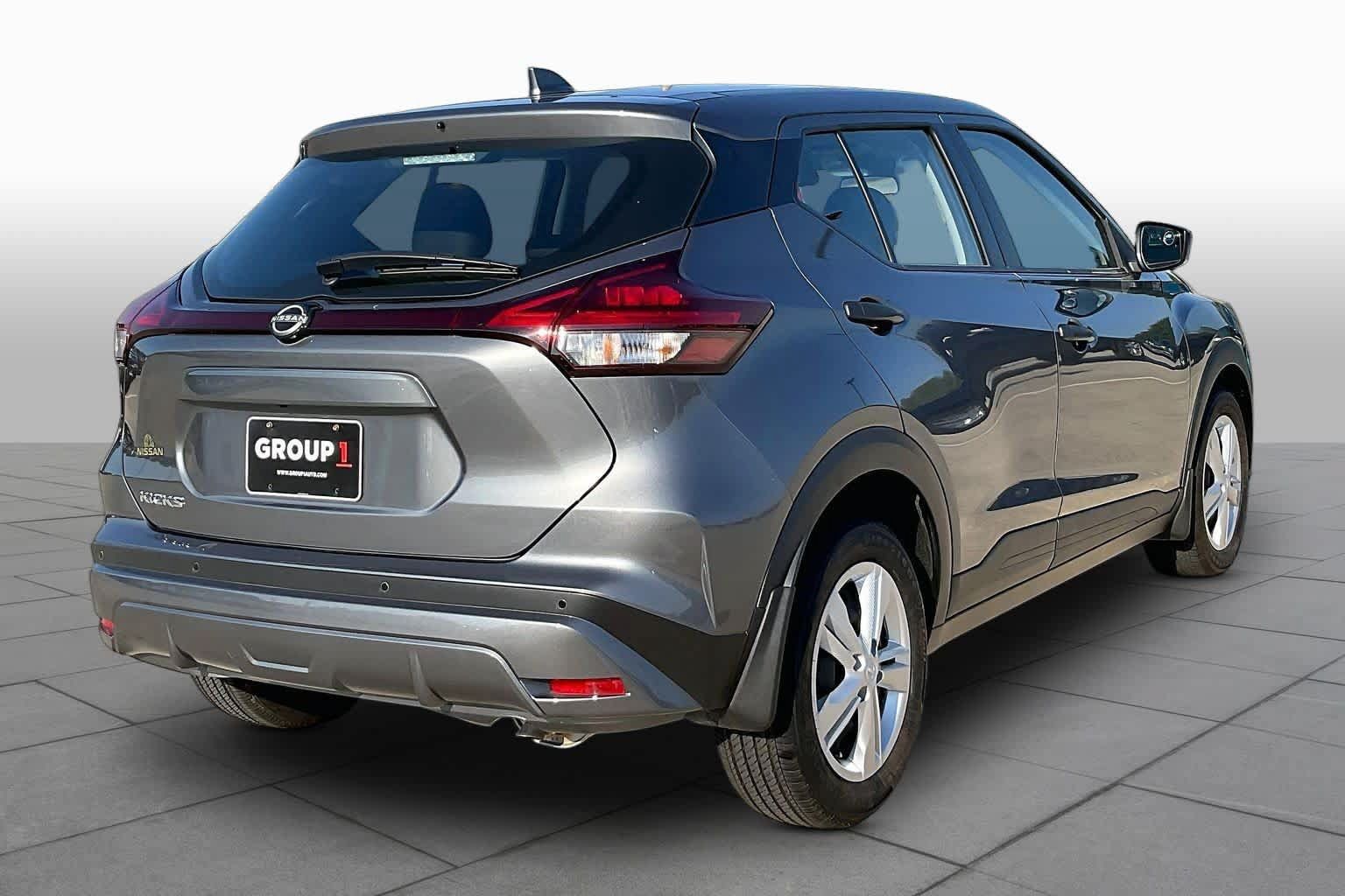 Used 2025 Nissan Kicks Play S FWD image 13