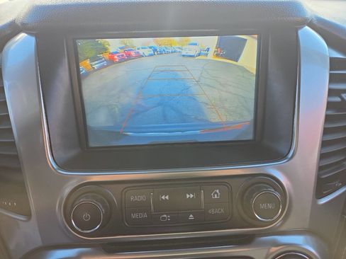 Used 2020 Chevrolet Suburban LT image 20
