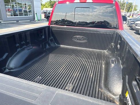 Used 2022 Ford F250 XLT w/ XLT Premium Package AWD/4WD image 4