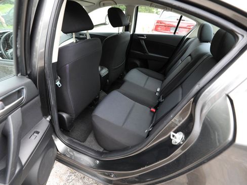 Used 2010 MAZDA MAZDA3 i Touring FWD image 12