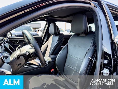 Used 2025 Mercedes-Benz C 300 Sedan image 6