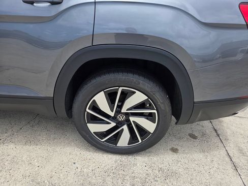 Used 2025 Volkswagen Atlas SE AWD/4WD image 26