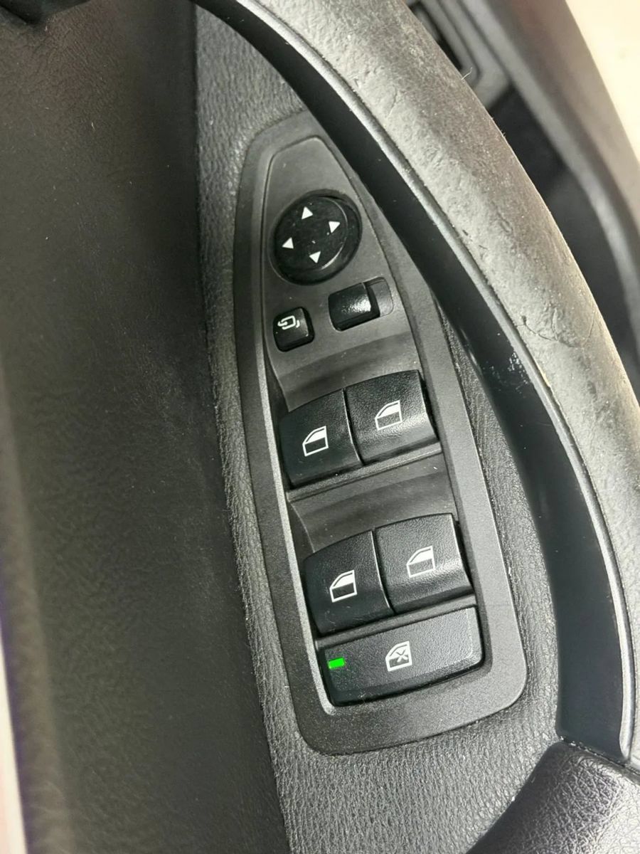 Used 2018 BMW X2 sDrive28i w/ Convenience Package FWD image 22