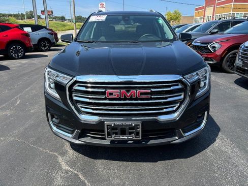 Used 2024 GMC Terrain SLT AWD/4WD image 9