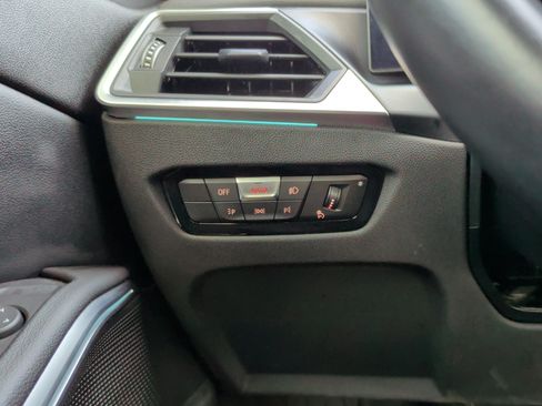Used 2024 BMW 330i Sedan w/ Convenience Package RWD image 23