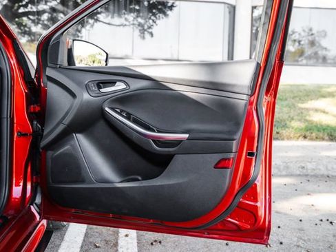 Used 2018 Ford Focus ST w/ Equipment Group 401A image 84