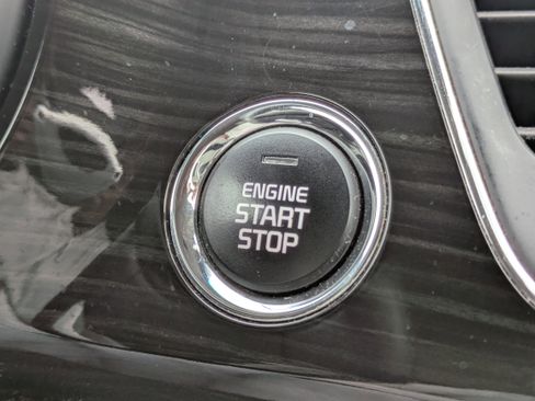 Used 2020 Kia Sedona SX image 27