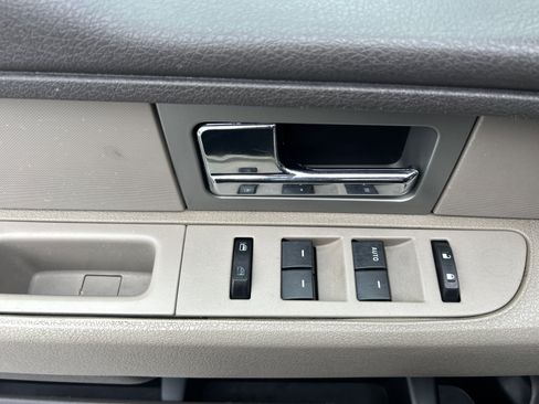 Used 2010 Ford F150 XLT image 14