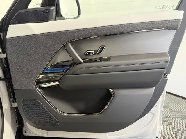 New 2026 Land Rover Range Rover Sport Dynamic SE AWD/4WD image 22