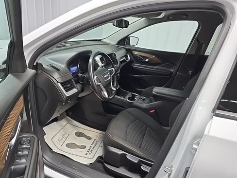 Used 2021 GMC Terrain SLE w/ Elevation Edition AWD/4WD image 28