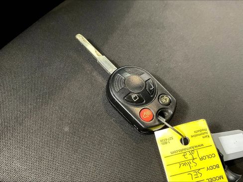 Used 2017 Ford Focus SEL image 9