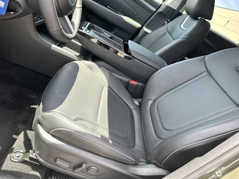 New 2026 Hyundai Tucson Limited FWD image 9