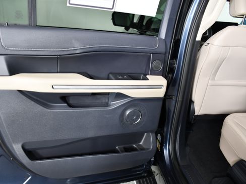 Used 2024 Ford Expedition Max Limited AWD/4WD image 50