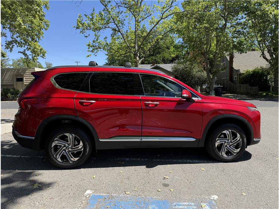 Used 2022 Hyundai Santa Fe SEL w/ Convenience + Premium Package AWD/4WD image 4