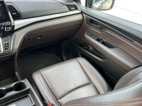 Used 2018 Honda Odyssey EX-L image 18