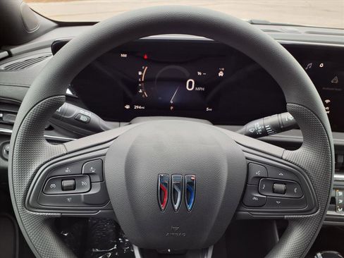 New 2026 Buick Envista Preferred image 9