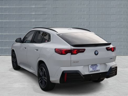 New 2026 BMW X2 xDrive28i image 3