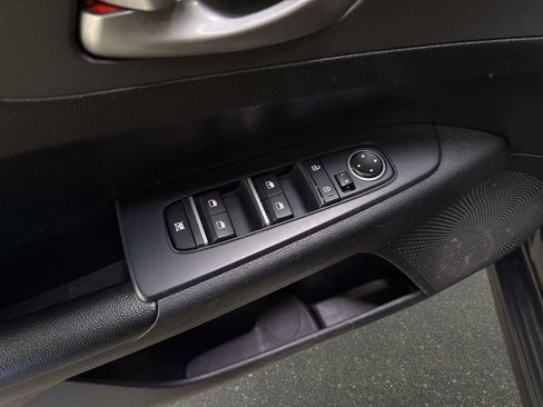 Used 2019 Kia Forte LXS image 18