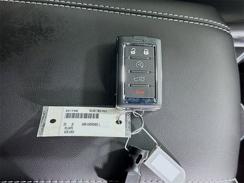 New 2025 Jeep Grand Cherokee L Altitude image 20