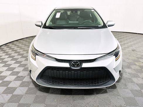 Used 2022 Toyota Corolla LE FWD image 8