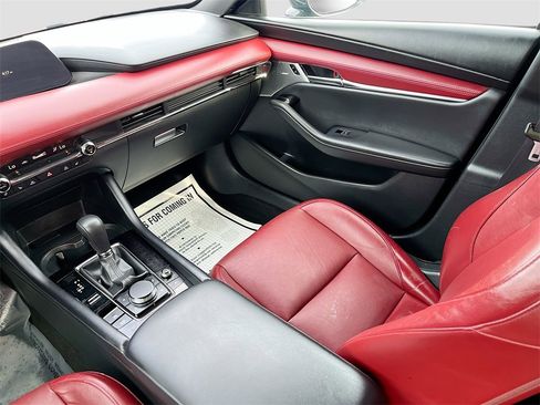 Used 2022 MAZDA MAZDA3 s image 25