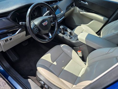 Used 2019 Cadillac XT4 Premium Luxury FWD image 14