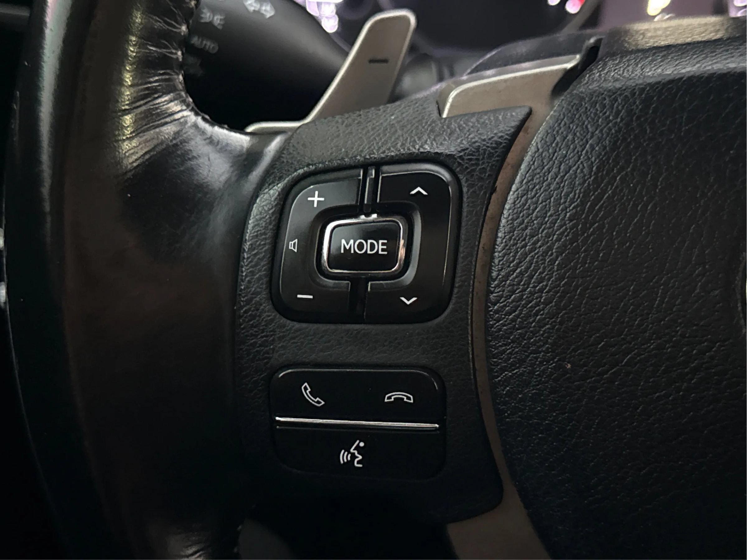 Used 2017 Lexus IS 200t w/ Premium Package RWD image 22