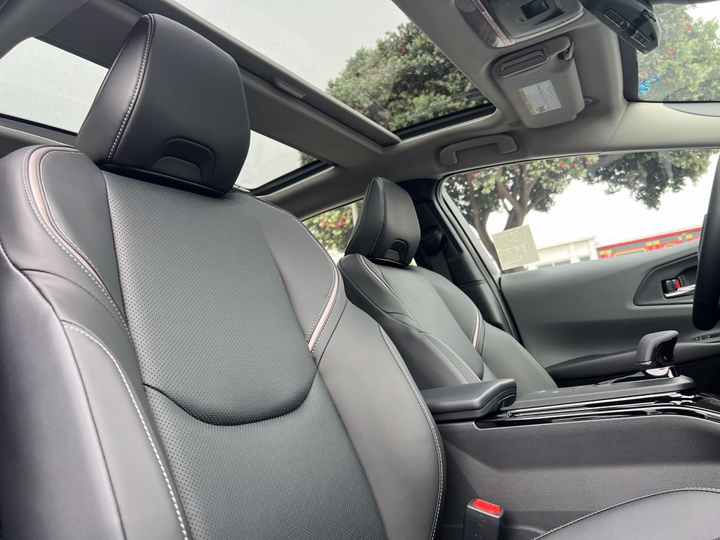New 2027 Toyota Prius Limited AWD/4WD image 18