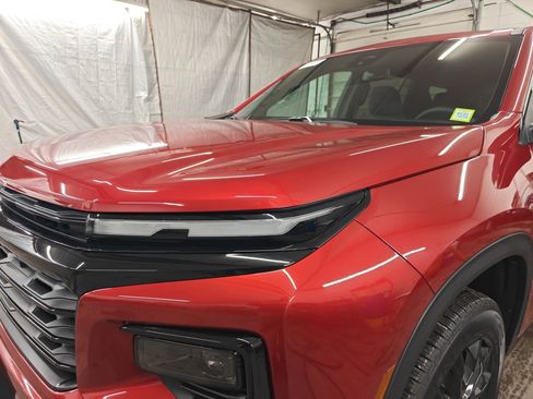 Used 2025 Chevrolet Traverse LT w/ Midnight/Sport Edition image 20