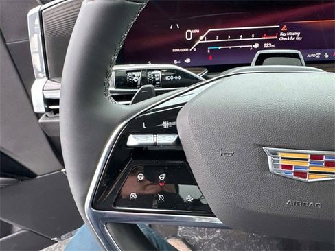 New 2026 Cadillac Escalade ESV Luxury w/ LPO, Radiant Package image 27