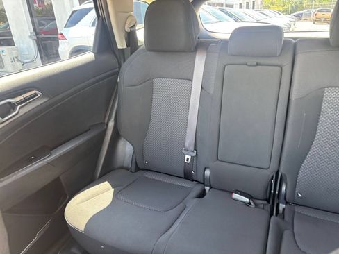 Used 2026 Kia Sportage LX FWD image 34